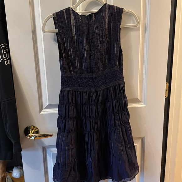 Dress - Picture 4 of 6